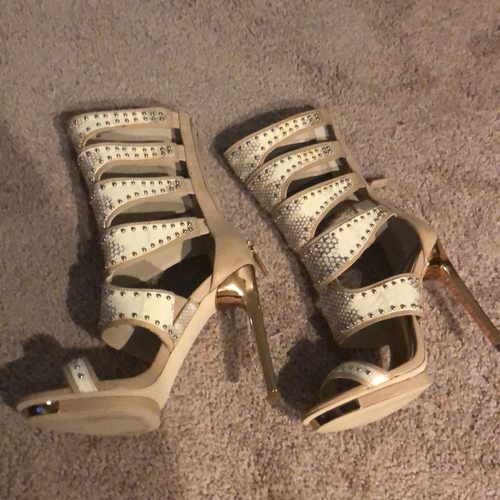 Sexy Gladiator BCBG MAXAZARIA heel